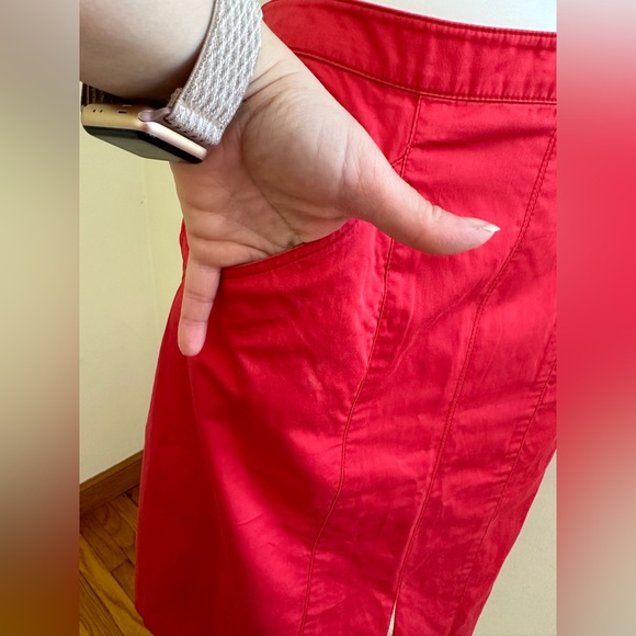 Carolina Herrera Light Red Midi Skirt Zip In Back Bottom Back Pleaded SZ 10 - Picture 8 of 15